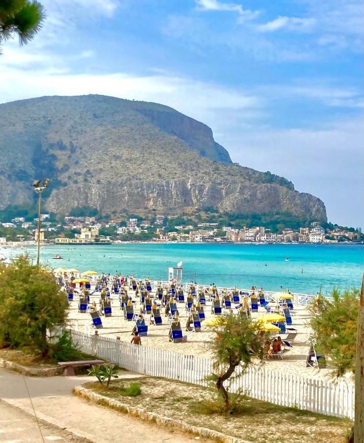 L'Angolino Di Anna Mondello Dış mekan fotoğraf